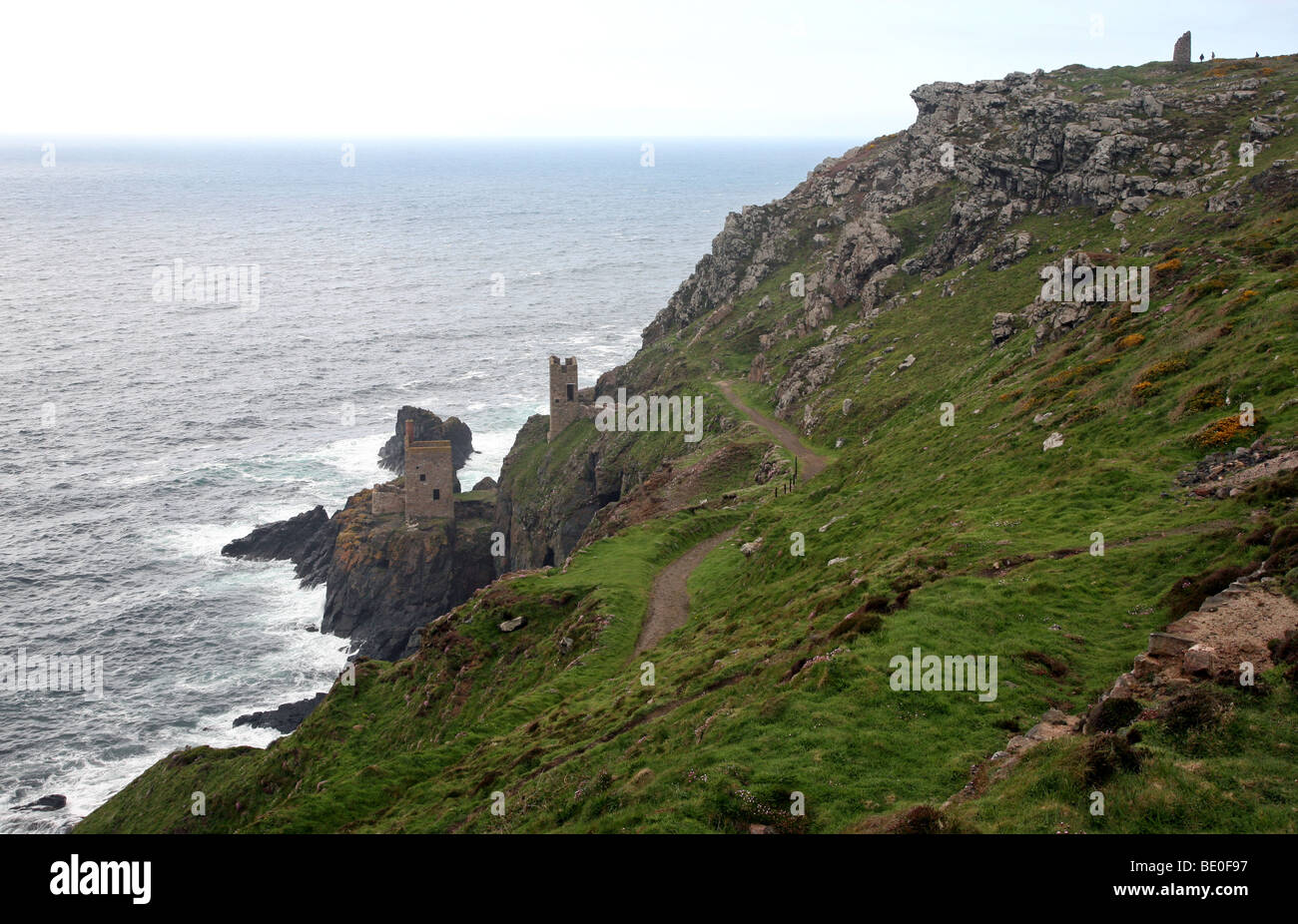 Mine de couronnes à Botallack ex-tin mine à Cornwall, Angleterre Royaume-uni près de Land's End Banque D'Images