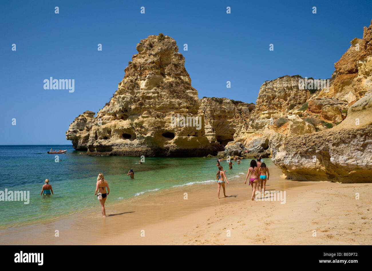 Le Portugal, l'Algarve, Praia da Marinha, Armacao de Pera Banque D'Images