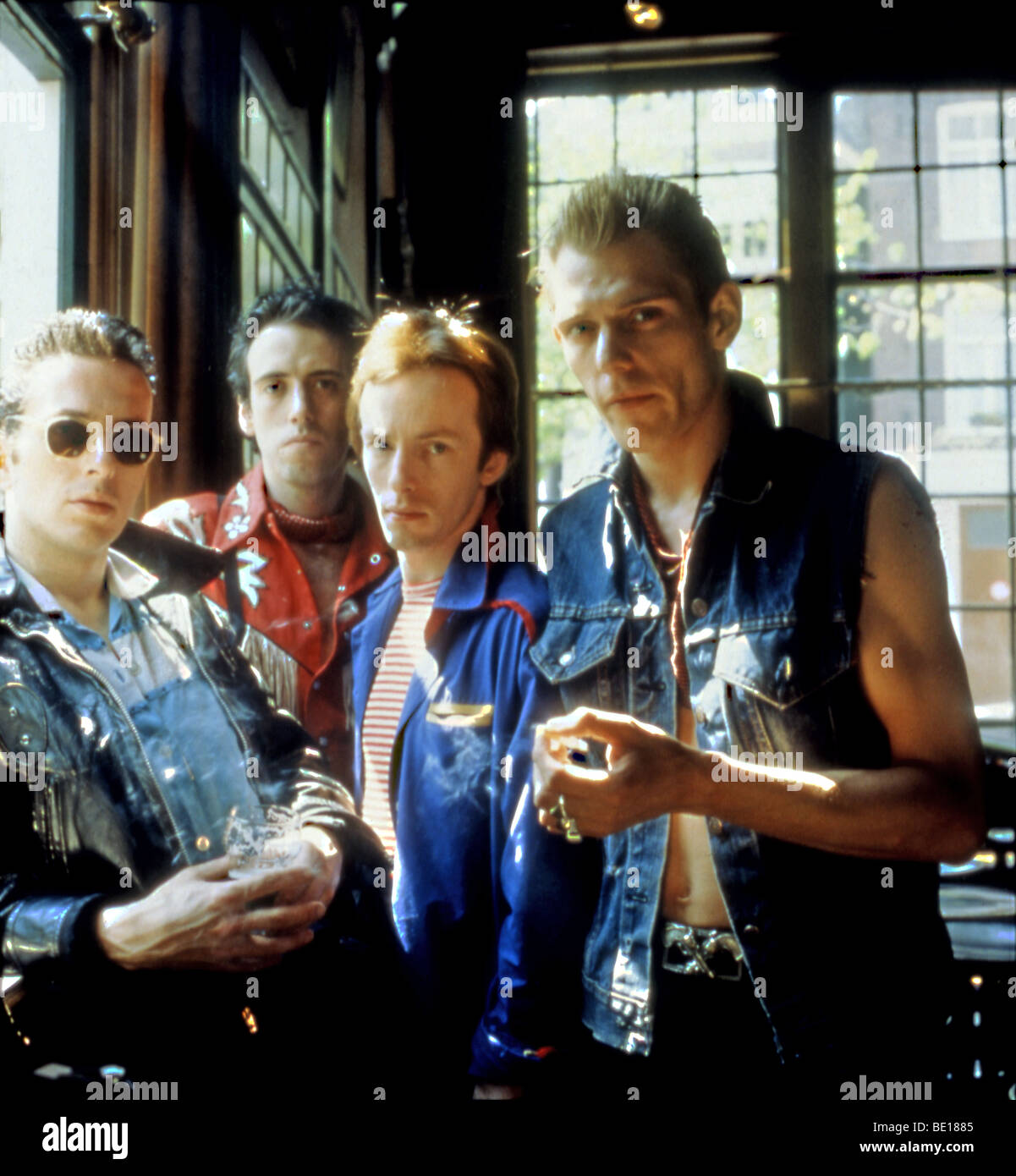 L'affrontement - groupe punk rock britannique de 1982 avec Joe Strummer à gauche. Photo Laurens van Houten Banque D'Images