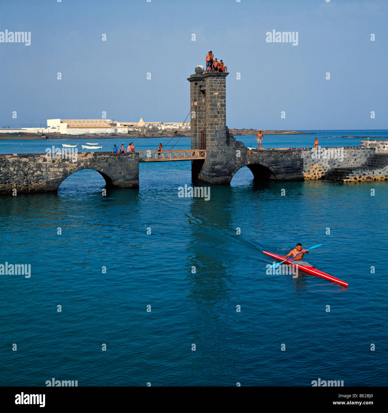 Pont canot et en mer au large de Lanzarote Banque D'Images
