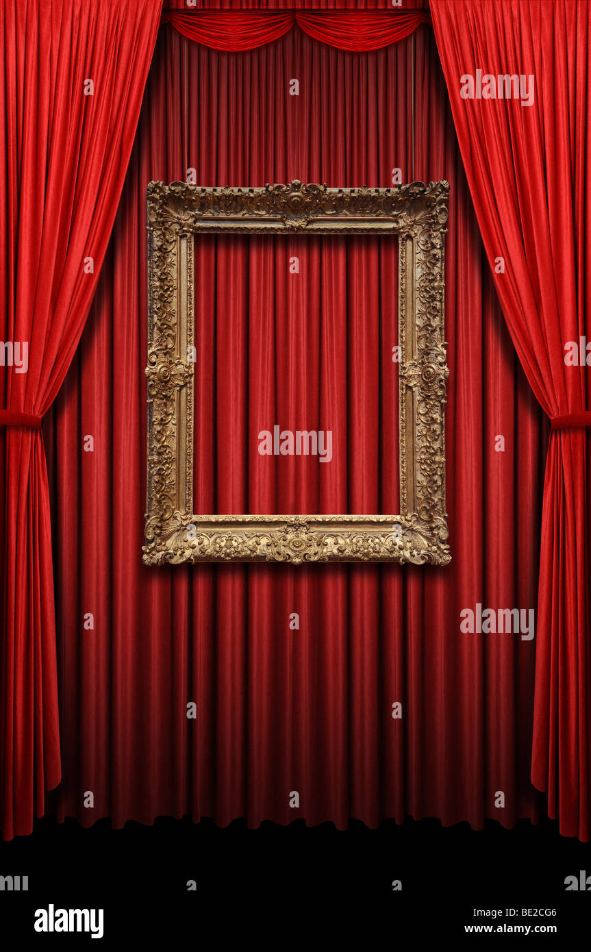 Rideau rouge avec vintage gold frame en format vertical Banque D'Images