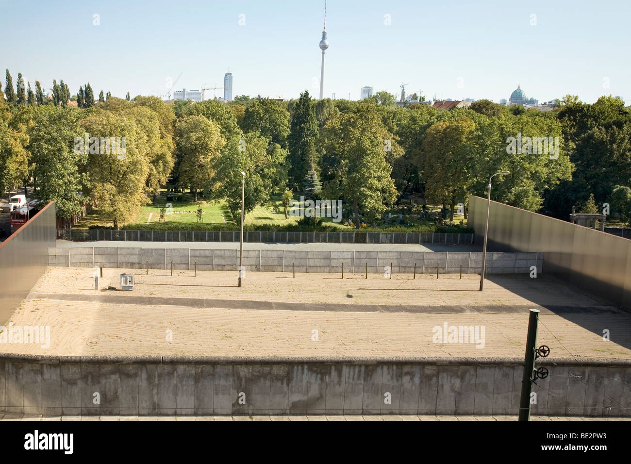 Centre de documentation du mur de Berlin, Bernauer Strasse, Berlin, Allemagne Banque D'Images