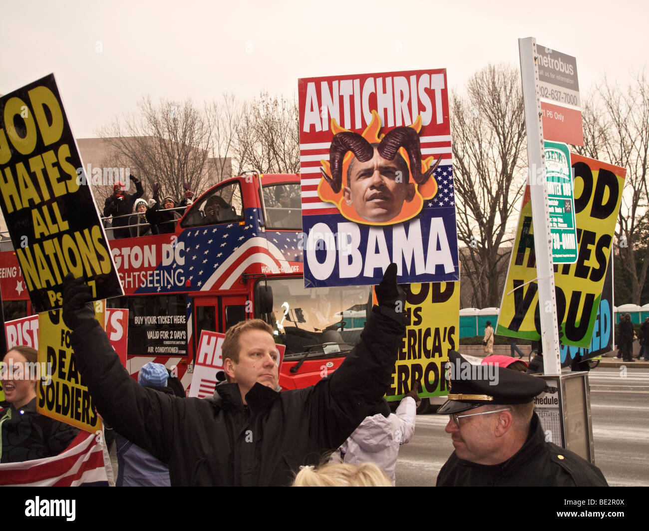 Des extrémistes religieux protestant élection de Barack Obama. Inauguration Eve Janvier 2009 Washington DC Banque D'Images