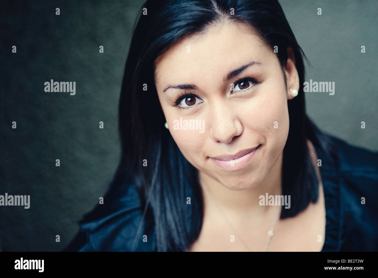 Portrait d'une femme hispanique Banque D'Images