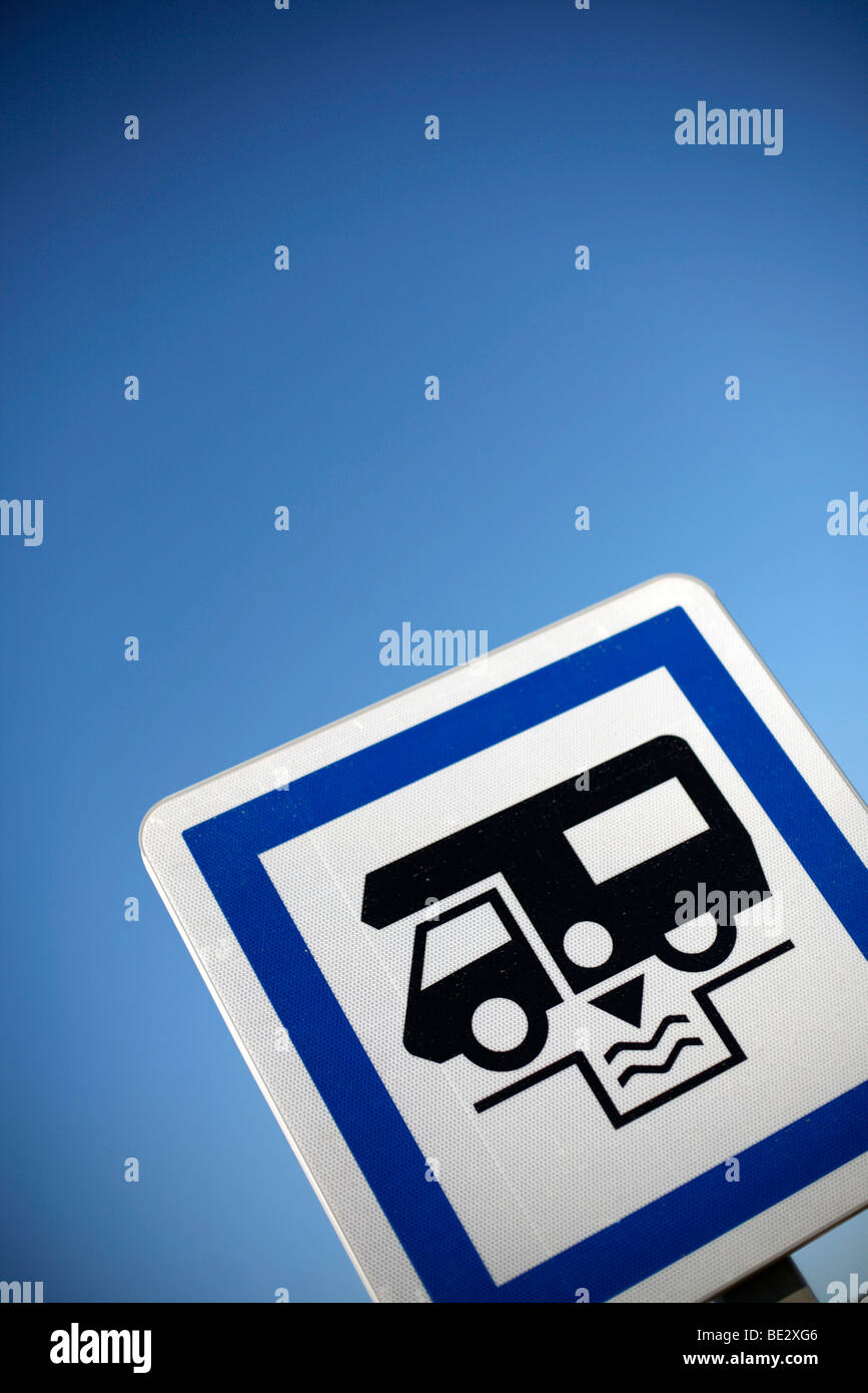Signer pour une aire de camping car ou un camping-car, aire de service en France Banque D'Images