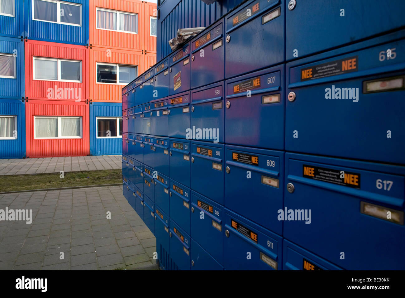 Tempo 'Wonen' is een bedrijf in Nederland dat tijdelijke woningen ontwerpt, ontwikkelt en bouwt voor studenten. Unités de zijn ge Banque D'Images