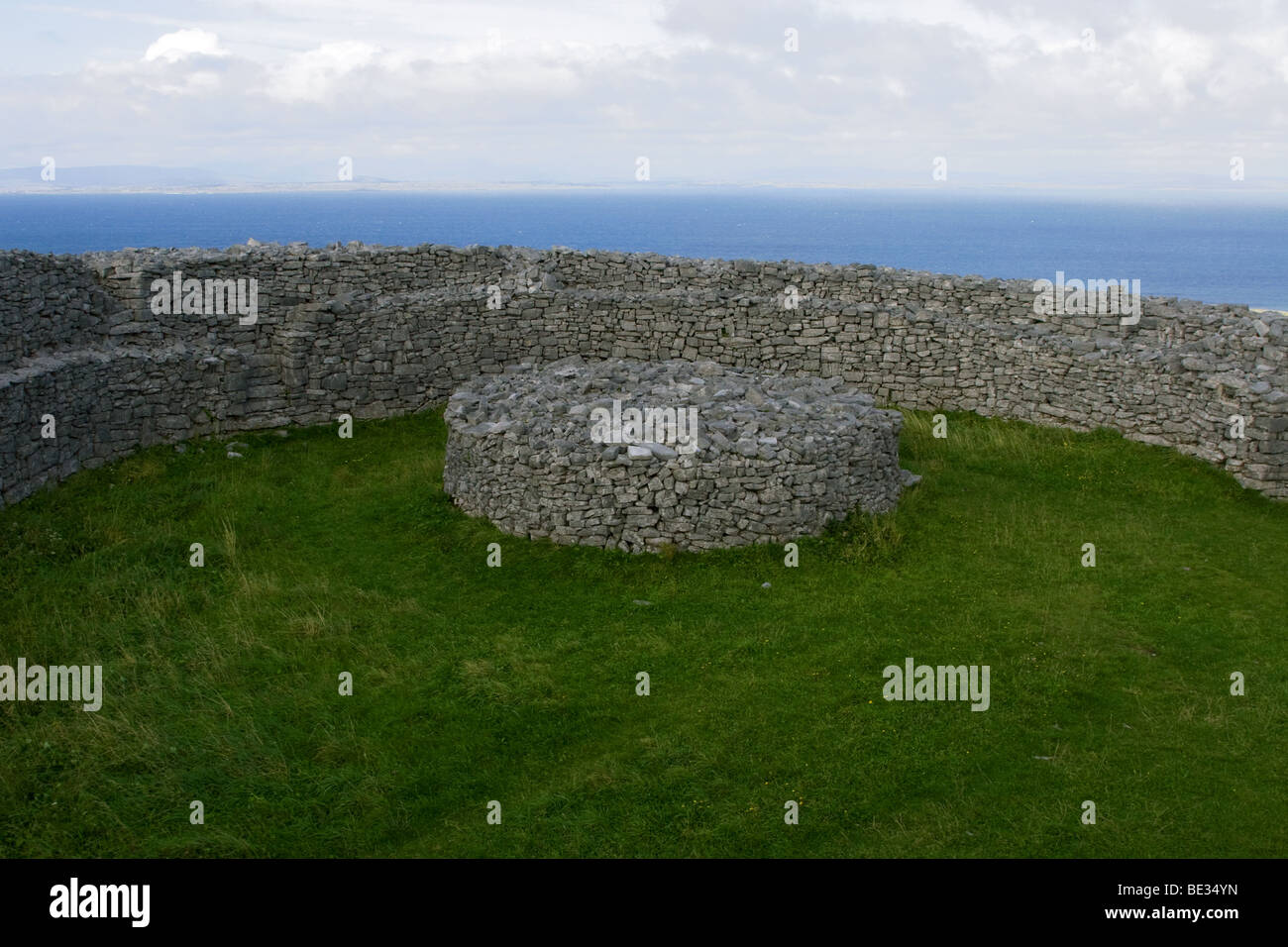 Dun Fort Eochla, Inis Mor, les îles d'Aran, Co. de Galway, Irlande Banque D'Images