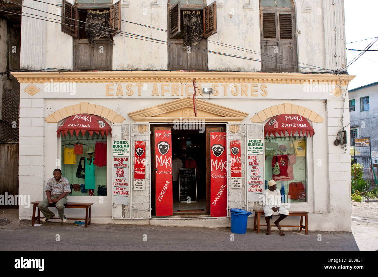 Les magasins de l'Afrique de l'Est, Stone Town, Zanzibar, Tanzania, Africa Banque D'Images