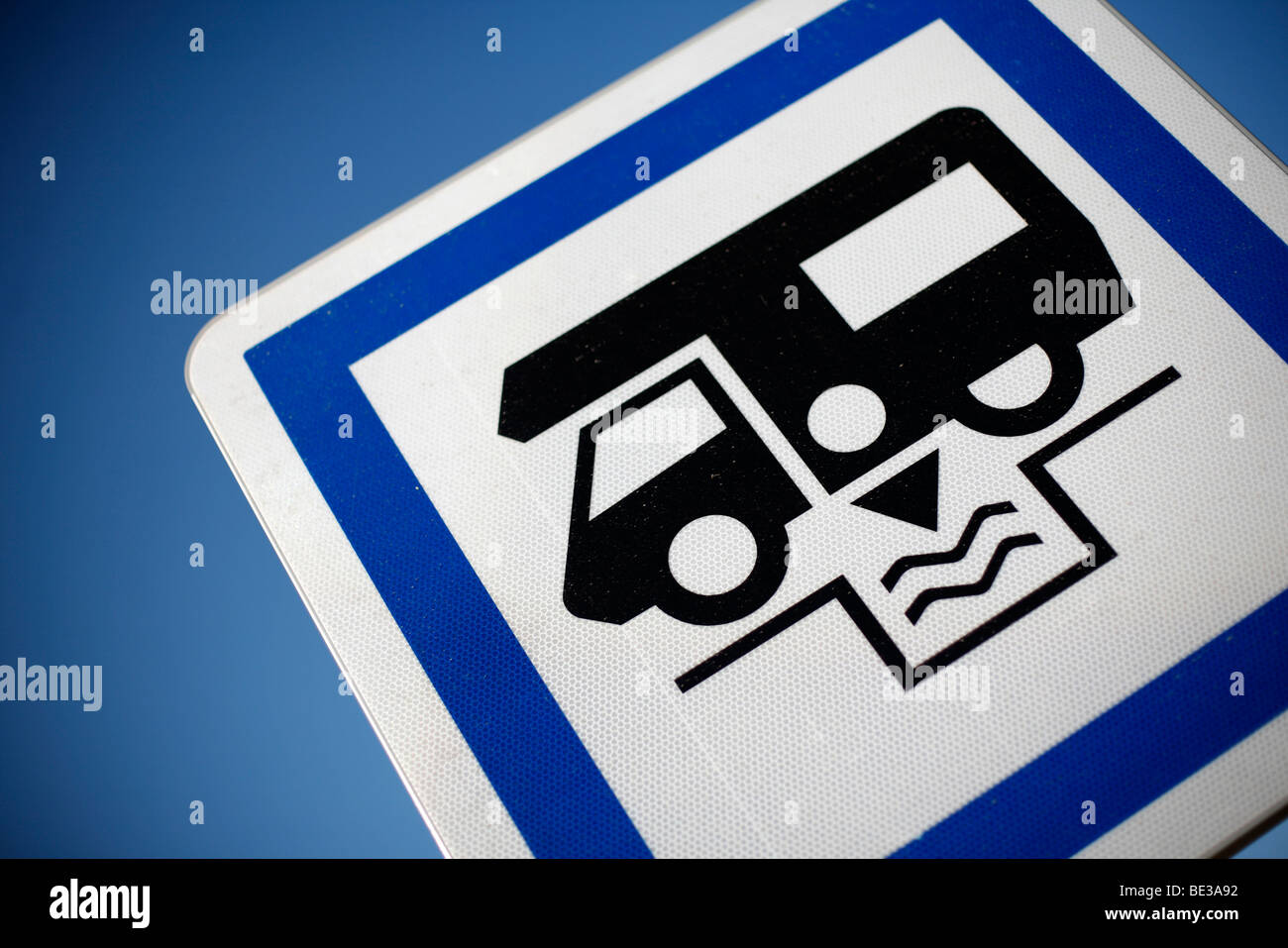 Signer pour une aire de camping car ou un camping-car, aire de service en France Banque D'Images