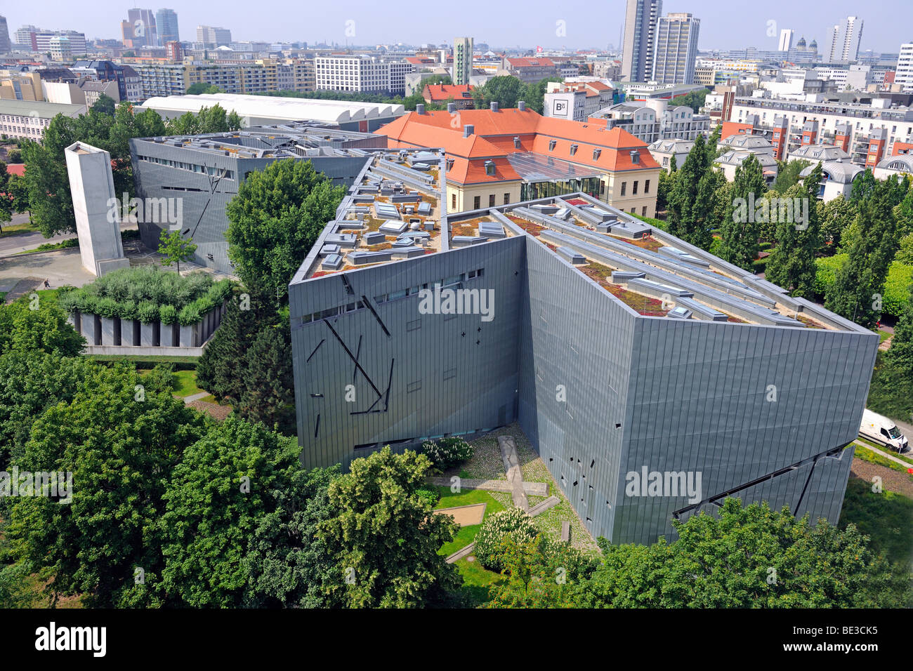 Musée juif, nouveau bâtiment de Daniel Libeskind, Berlin, Germany, Europe Banque D'Images