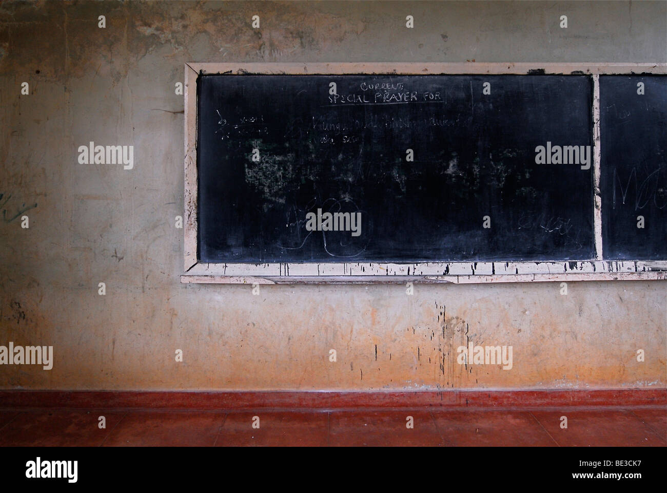Dans une salle de classe dans l'école vacants Magamba, Tanzania, Africa Banque D'Images
