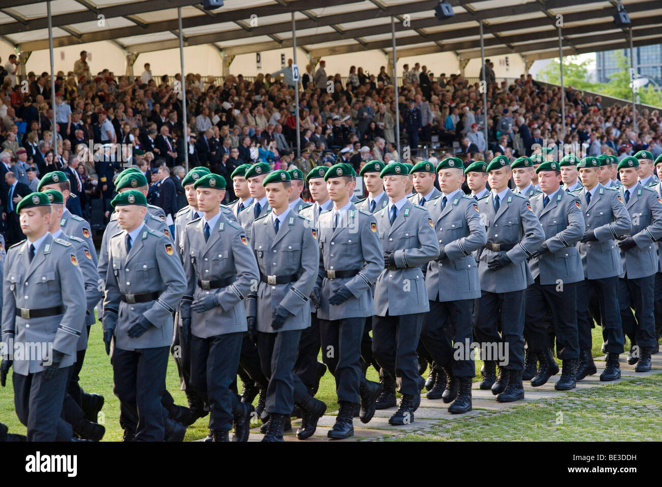 Recrues de la garde bataillon de la Bundeswehr, l'armée allemande, en