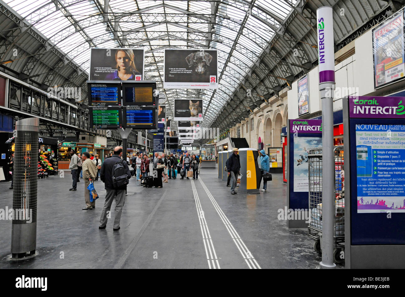 La gare de l'Est, vue de l'intrieur de la Gare de l'Est, Paris, France,  Europe Photo Stock - Alamy