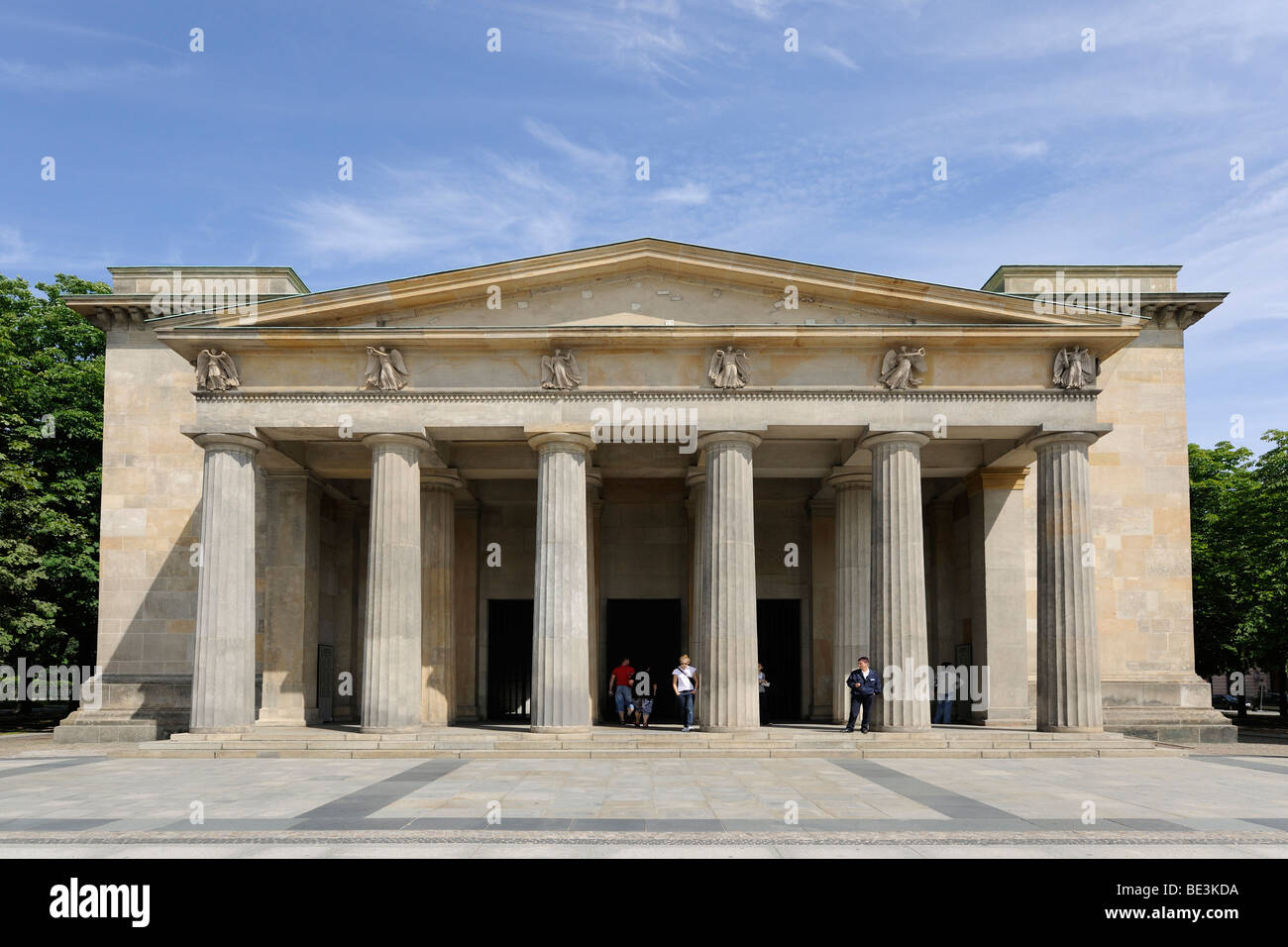 Neue Wache Nouveau poste de garde, War Memorial, Unter den Linden, Berlin, Germany, Europe Banque D'Images