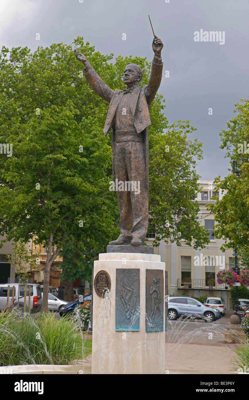 Statue, sculpture, Gustav Holst, compositeur, Imperial Gardens, Cheltenham, Arles, France, juillet 2009 Banque D'Images