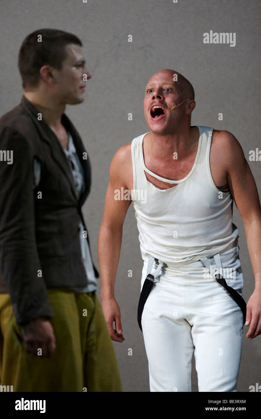 Woyzeck, musical basé sur la pièce de Georg Buechner, chansons de Tom Waits et Kathleen Brennan, concept de Robert Wilson, premie Banque D'Images