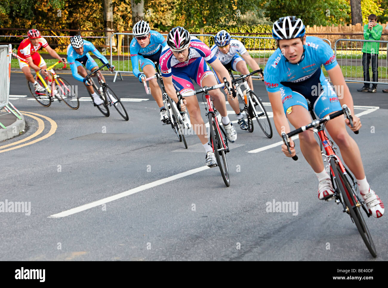 Festival de la Randonnée à Vélo Centre ville race Abergavenny Pays de Galles UK Banque D'Images