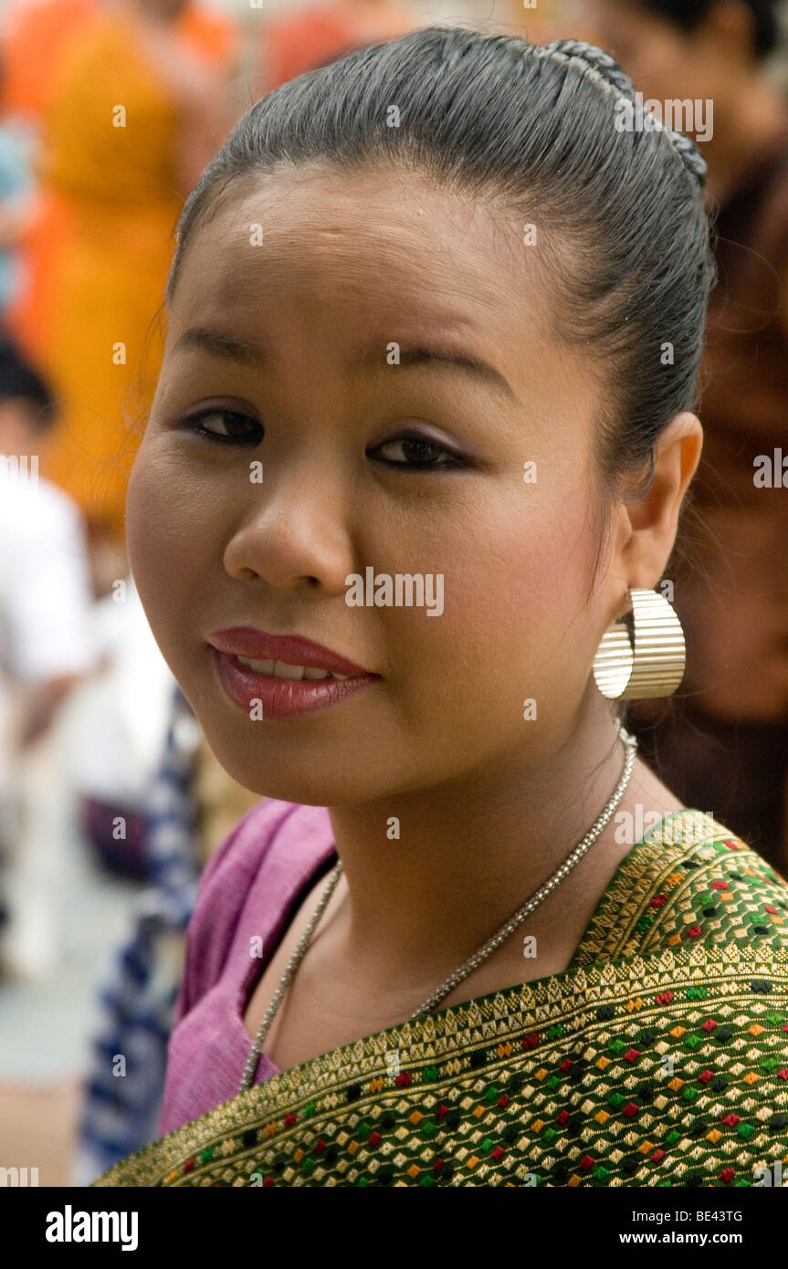 Jeune femme à Savannakhet, Laos, festival Banque D'Images