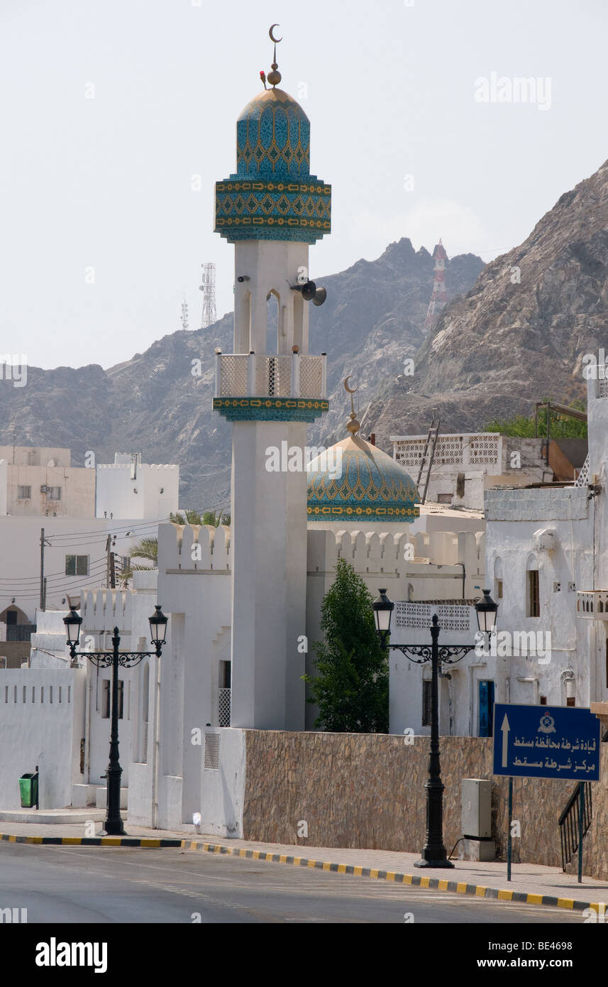 Muttrah Mosque Oman muscat muttrah mosque minaret Banque de photographies et d’images ...