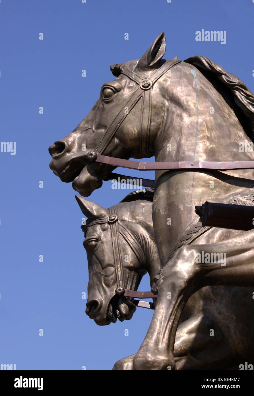 Les chevaux de la Quadriga sur le château d'arcade, Brunswick, Basse-Saxe, Allemagne, Europe Banque D'Images