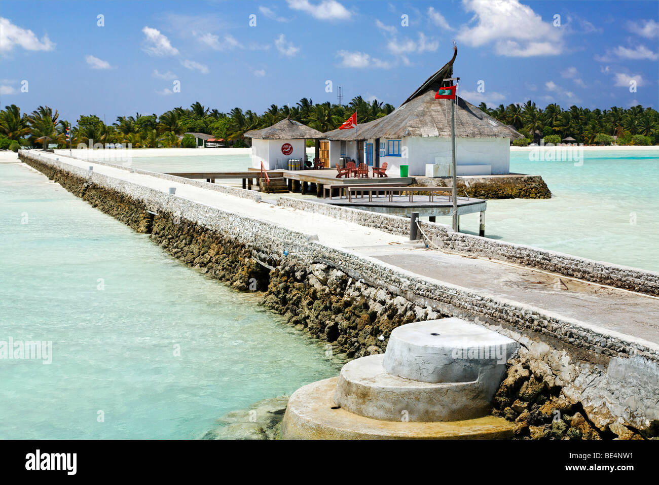 Magasin de plongée, les plongeurs de l'euro, jetty, Maldive island, South Male Atoll, Maldives, Achipelago, Asie, Océan Indien Banque D'Images