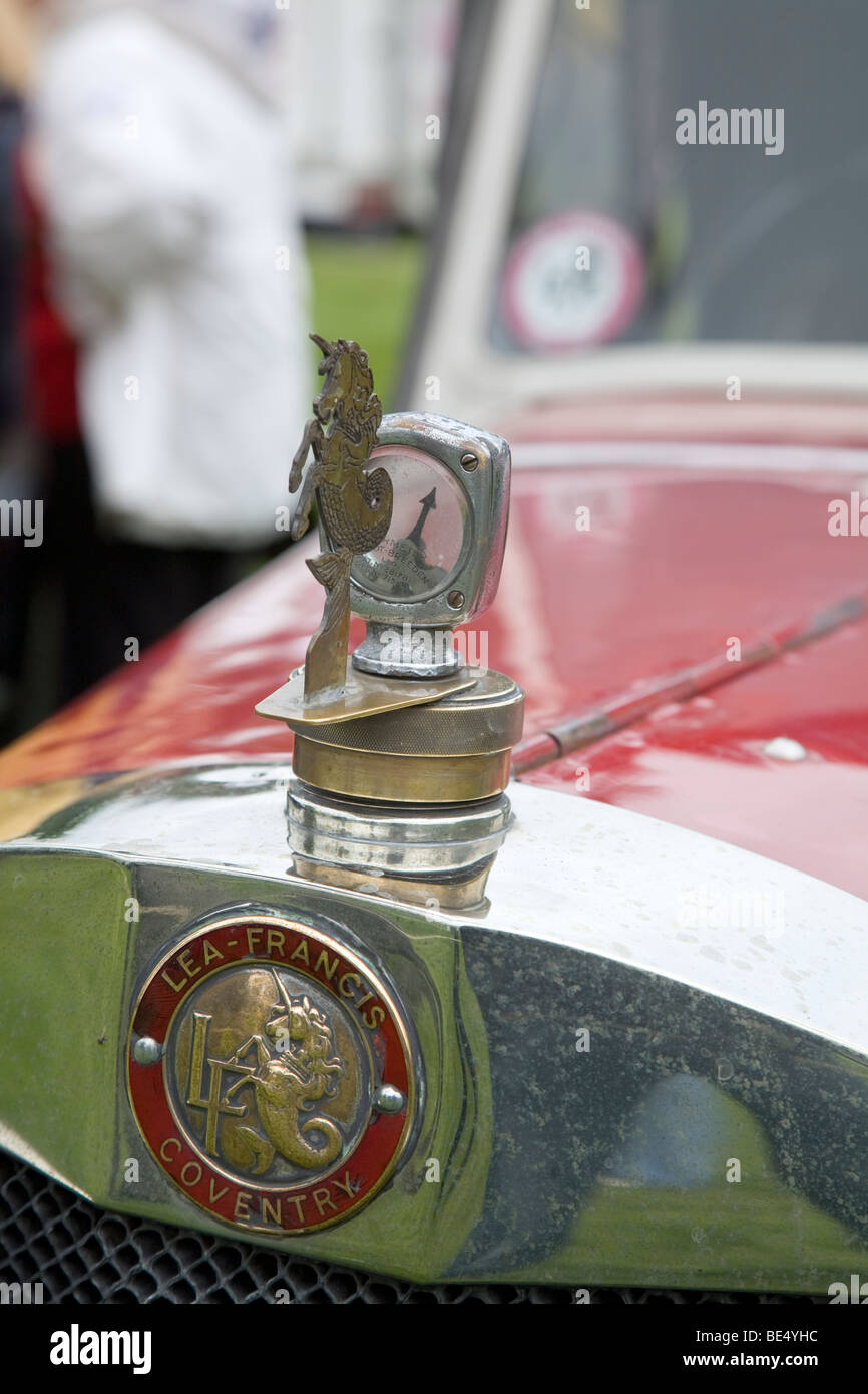 Lea-Francis ornement capot Capot unicorn Coventry et indicateur de température, Banque D'Images