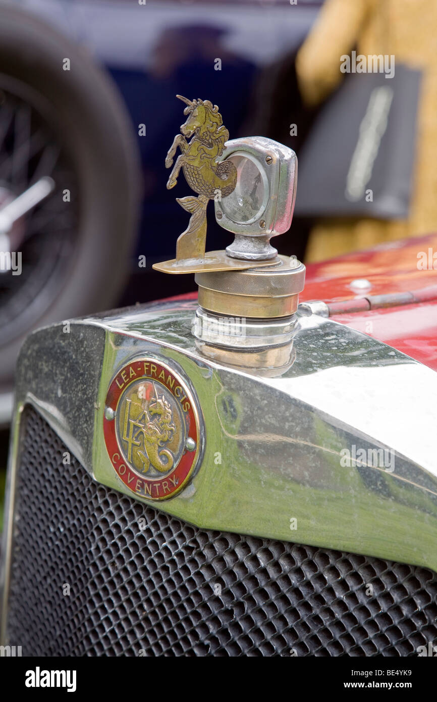 Lea-Francis ornement capot Capot unicorn Coventry et indicateur de température, Banque D'Images
