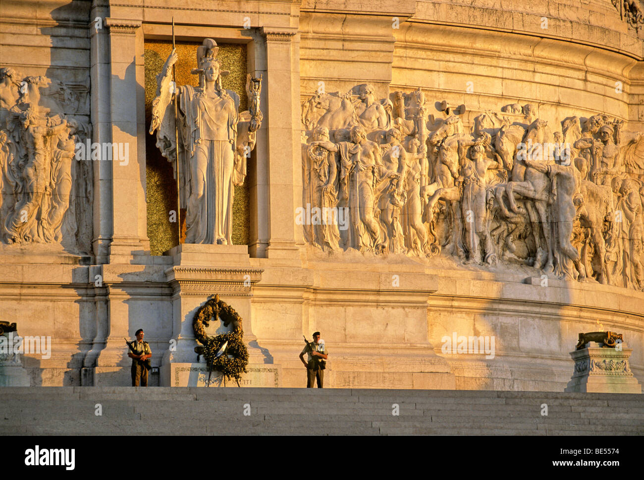 Tombe du Soldat inconnu, l'autel de la patrie, National Monument Vittorio Emanuele II, Piazza Venezia, Rome, Lazio, ita Banque D'Images