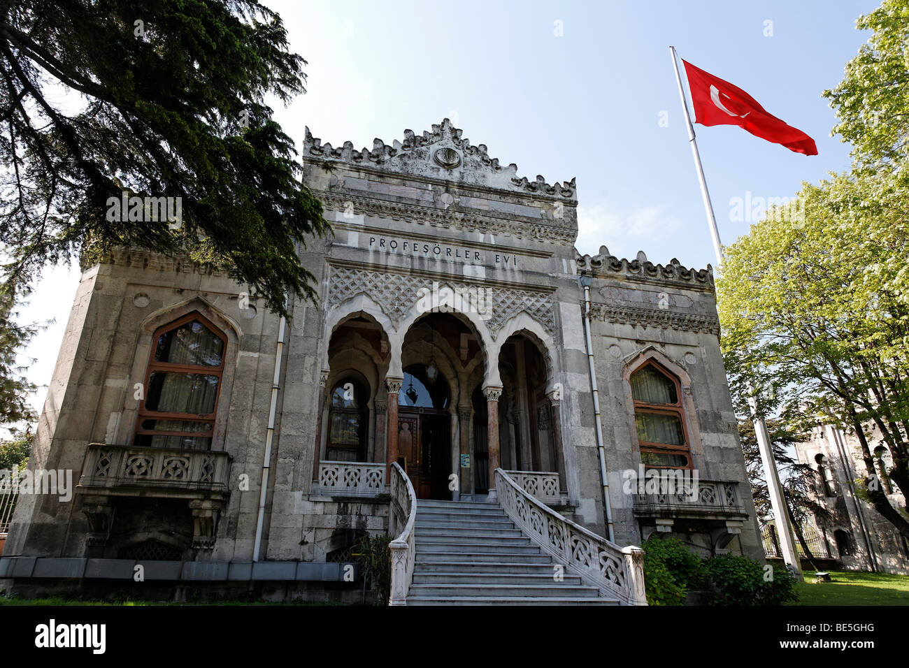Le pavillon historique sur le campus de l'université d'Istanbul, Turquie, Beyazit Banque D'Images