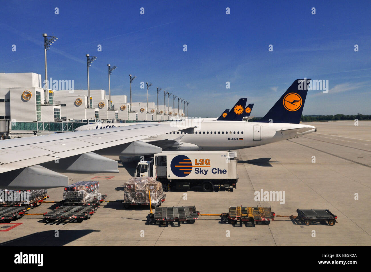2 L'aéroport de Munich, Bavaria, Germany, Europe Banque D'Images
