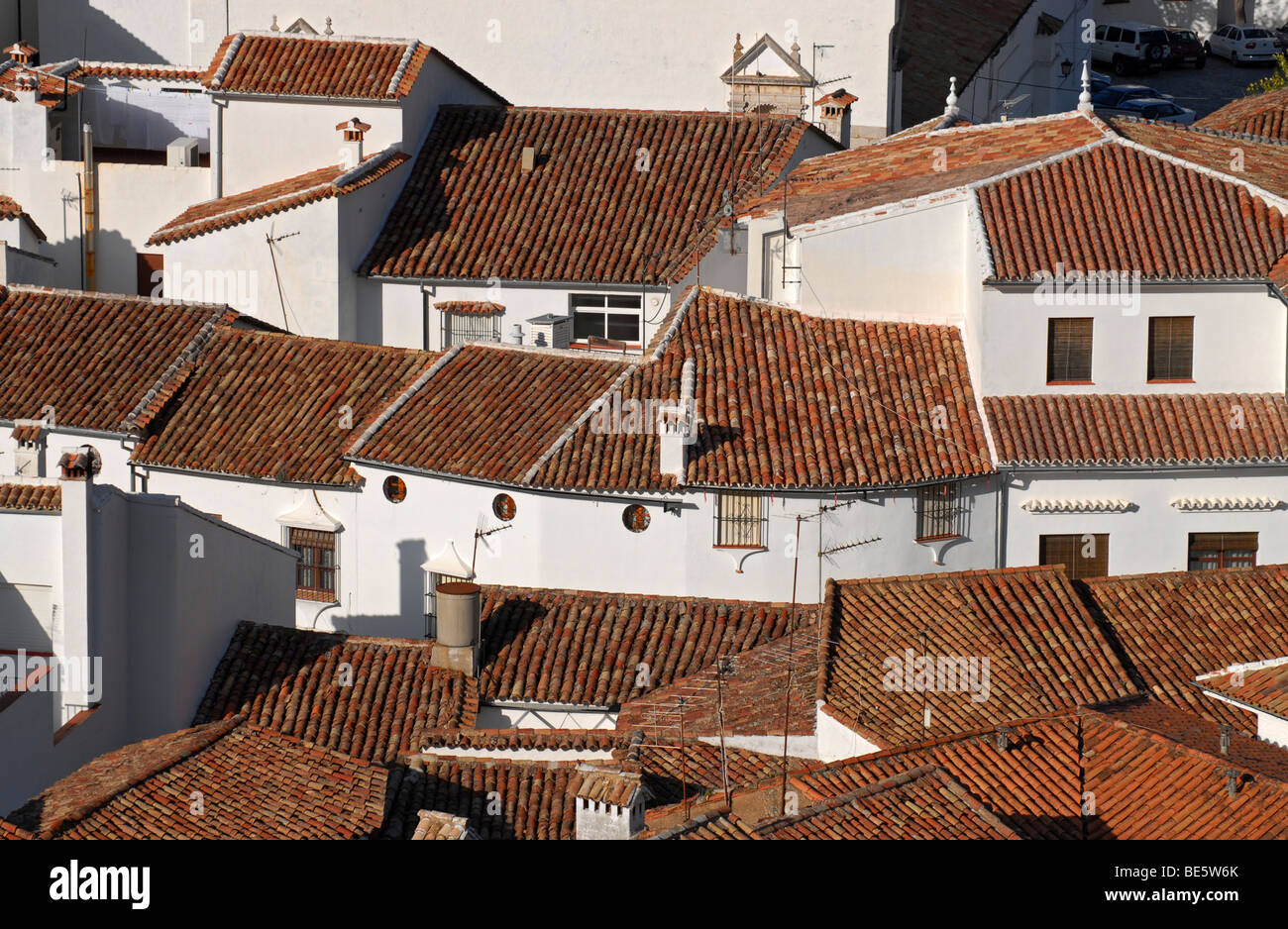 Toits du village de Grazalema, un Pueblo Blanco, village blanc, dans la Sierra de Grazalema, Andalousie, Espagne, Europe Banque D'Images