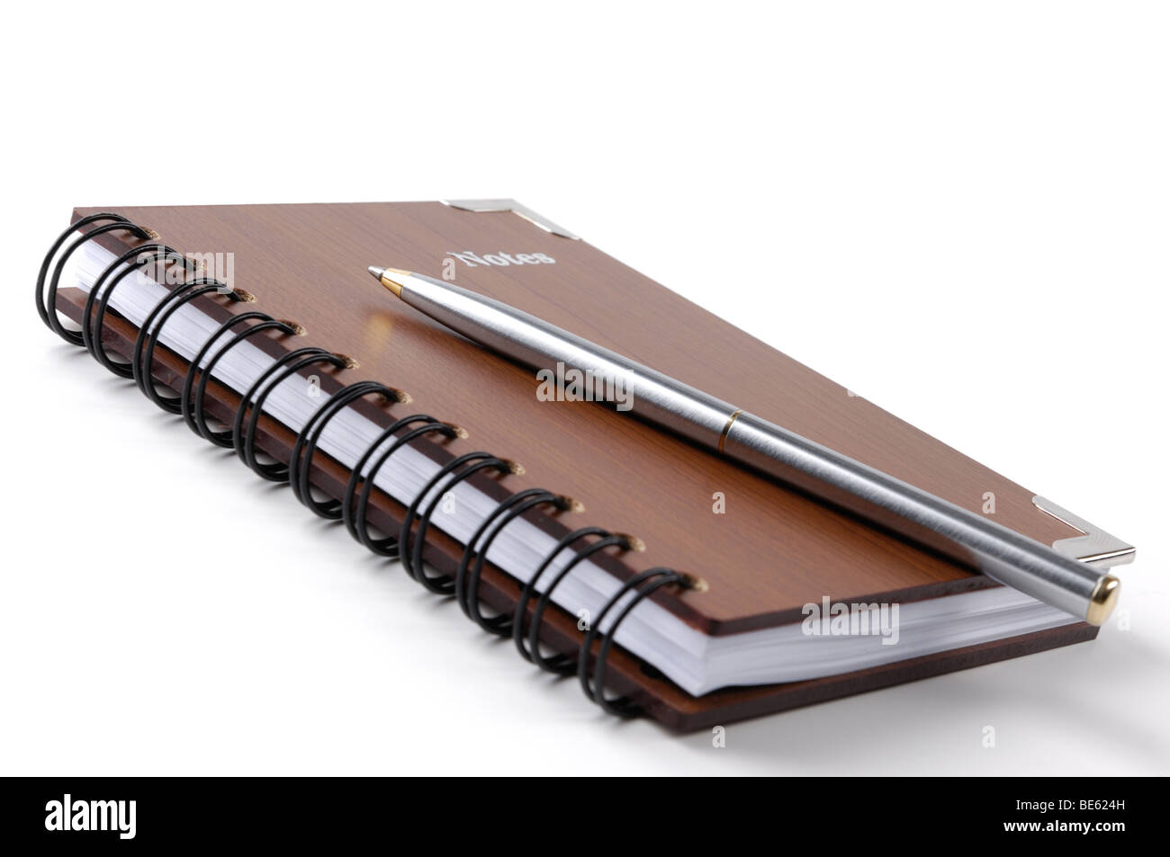 Le bloc-notes avec un stylo Banque D'Images