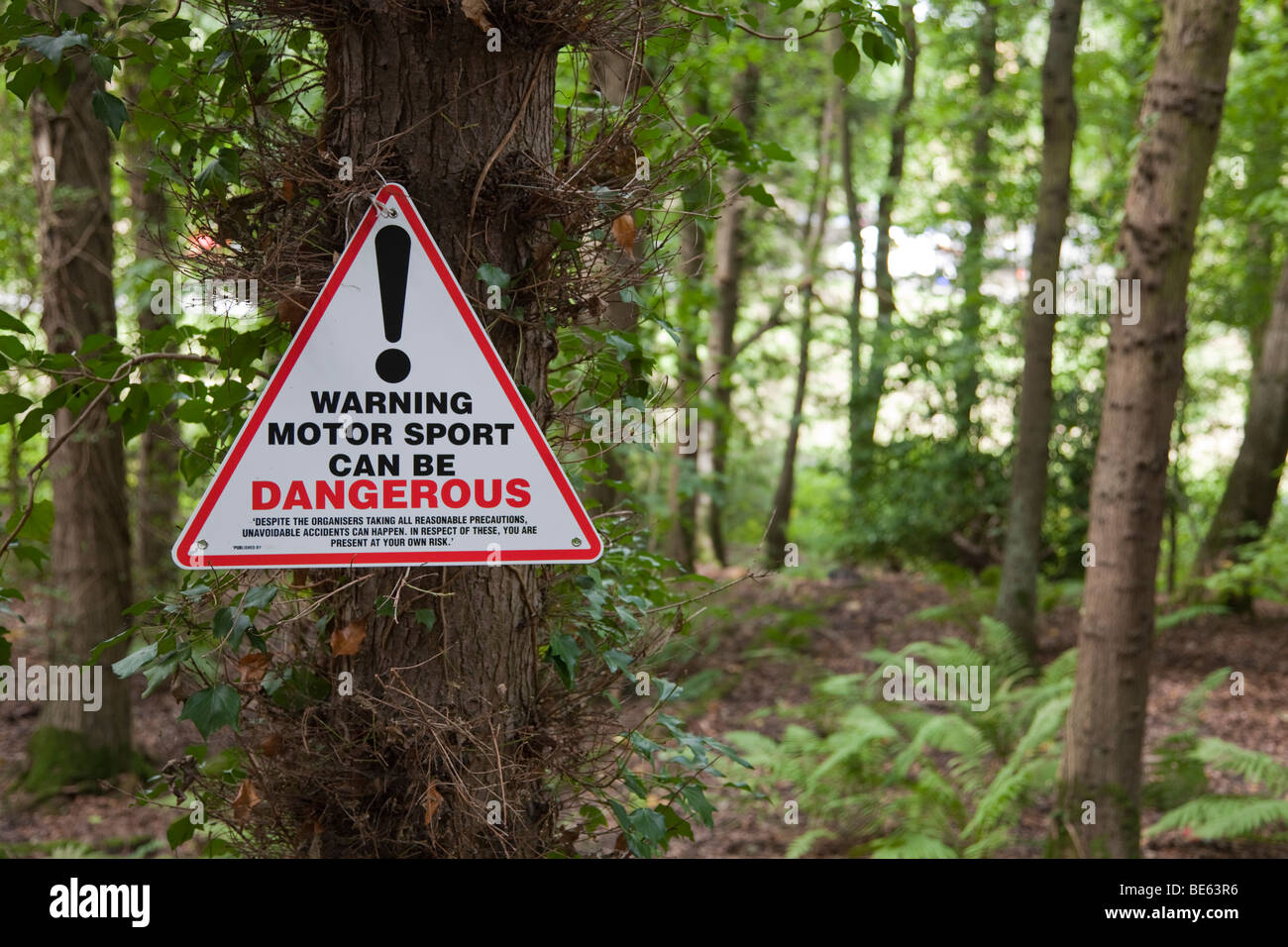 Avertissement - Le sport automobile peut être dangereux Banque D'Images