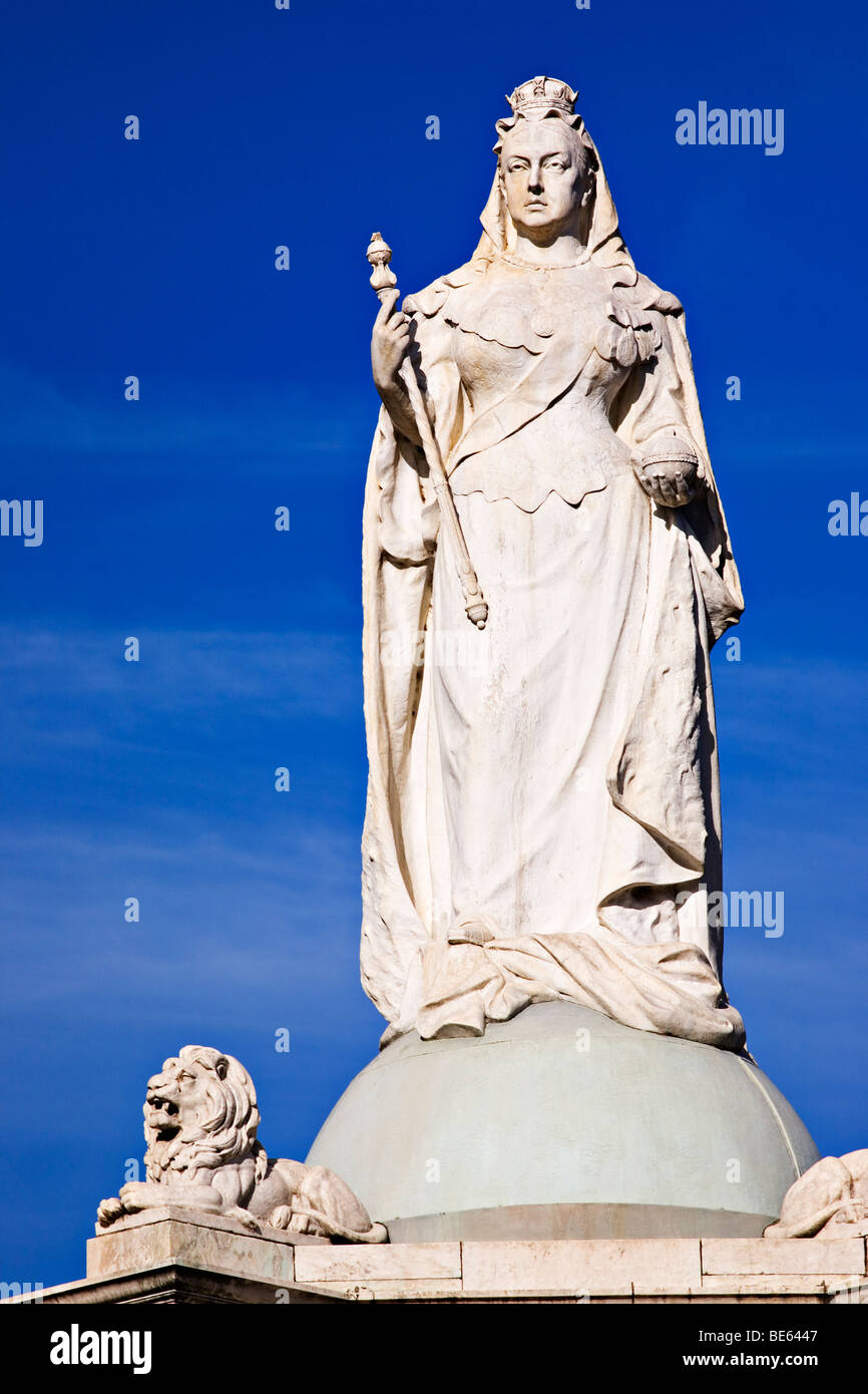 Melbourne / Sculptures Monument de la reine Victoria dans le domaine Gardens.Melbourne Victoria en Australie. Banque D'Images