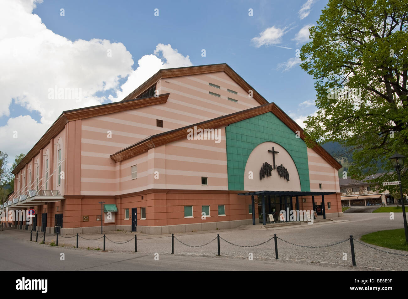 Salle des fêtes Festspielhaus, Oberammergau, passion play, ville de Bavière Haute-bavière, Bavaria, Germany, Europe Banque D'Images