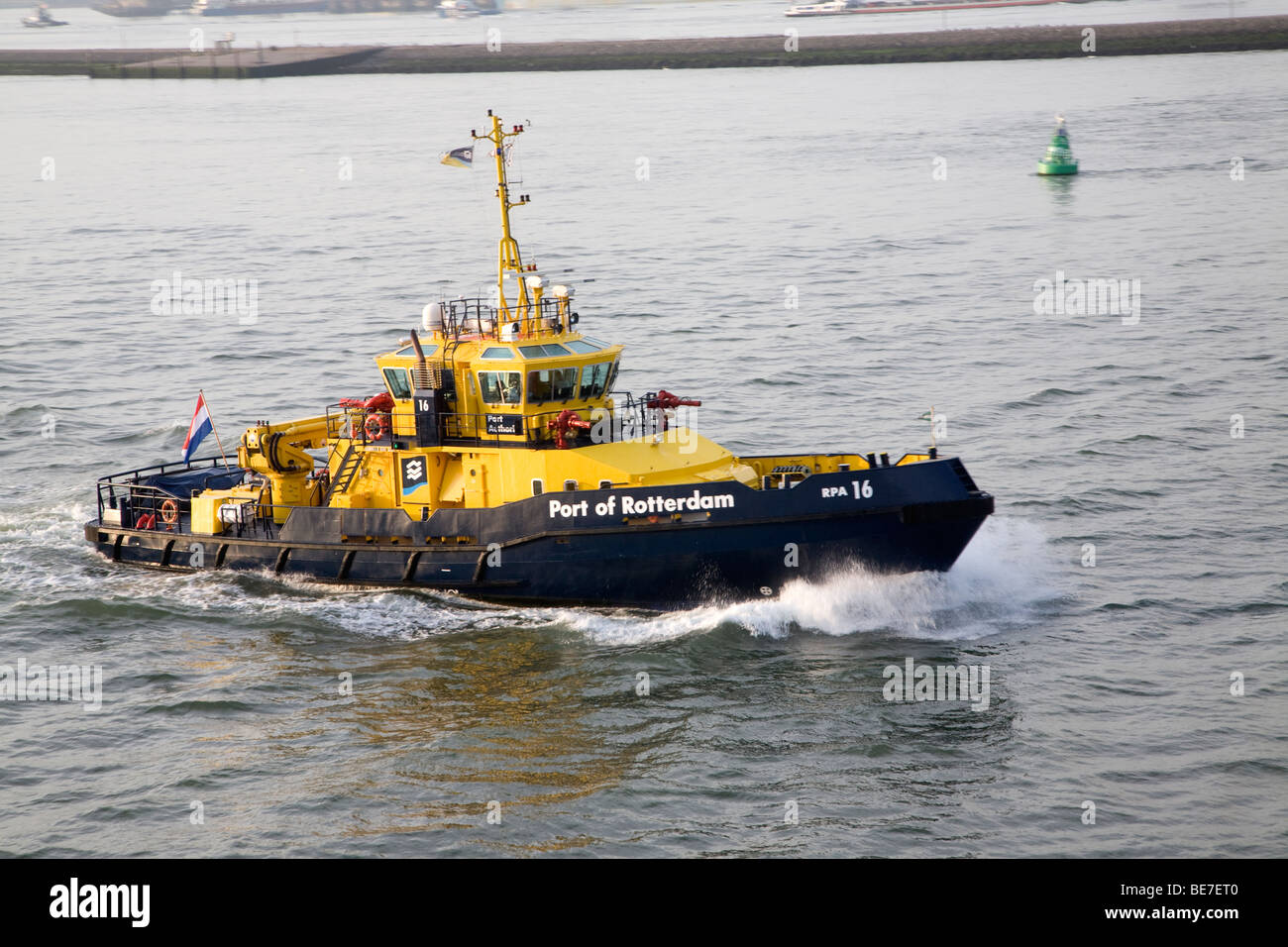Tug boat, Port de Rotterdam, Holland Banque D'Images Tug boat, Port de Rotterdam, Holland Banque D'Images
