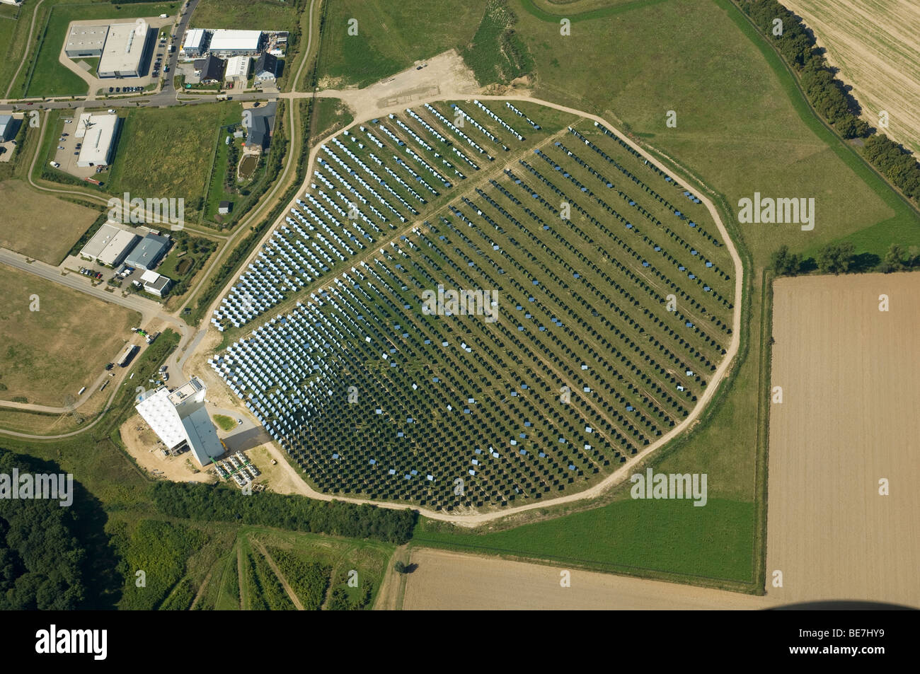Photo aérienne de l'énergie solaire thermique pilot power plant Banque D'Images