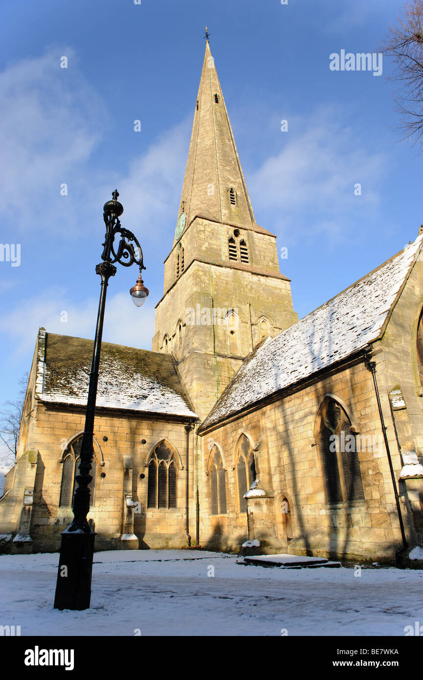 St Mary's - Cheltenham dans la neige Banque D'Images