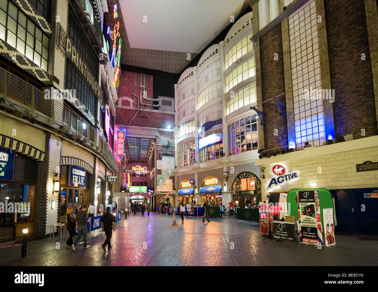 Bars et restaurants dans le complexe de divertissement Printworks, juste à côté de Exchange Square dans le centre-ville, Manchester, Angleterre Banque D'Images