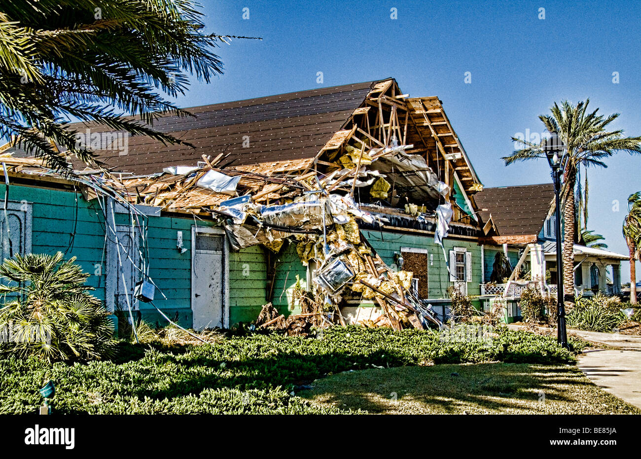 Des tornades horribles de maisons modernes à Lady Lake Floride Banque D'Images