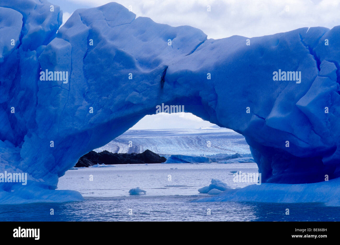 Les icebergs près de glacier Upsala. Lago Argentino. Le Parc National Los Glaciares. Province de Santa Cruz. La Patagonie. L'Argentine. Banque D'Images