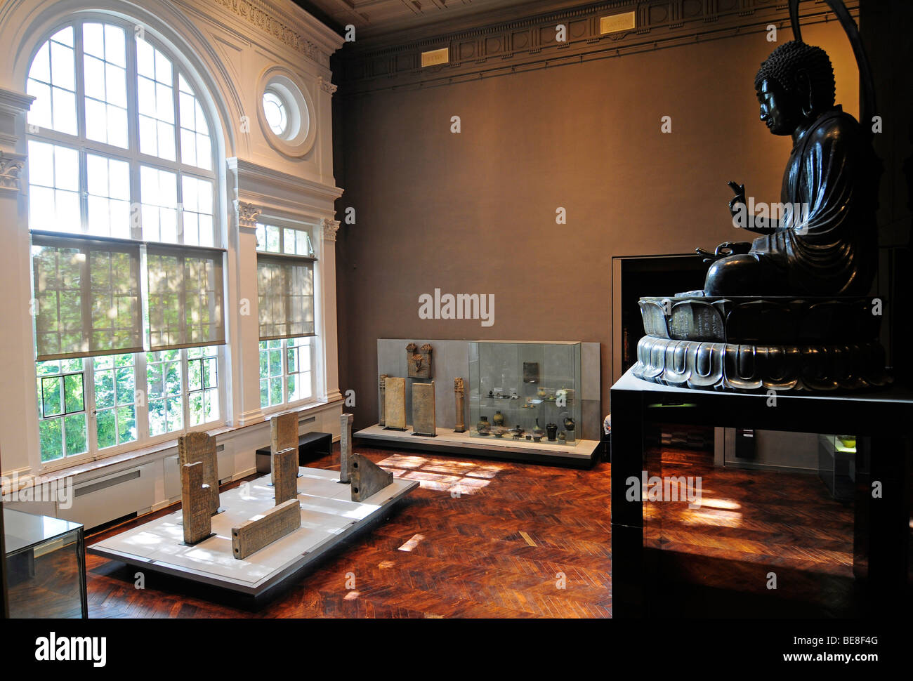 Intérieur de l'Cernuschi museum, un petit musée consacré à l'art asiatique, près du Parc Monceau à Paris, France. Banque D'Images