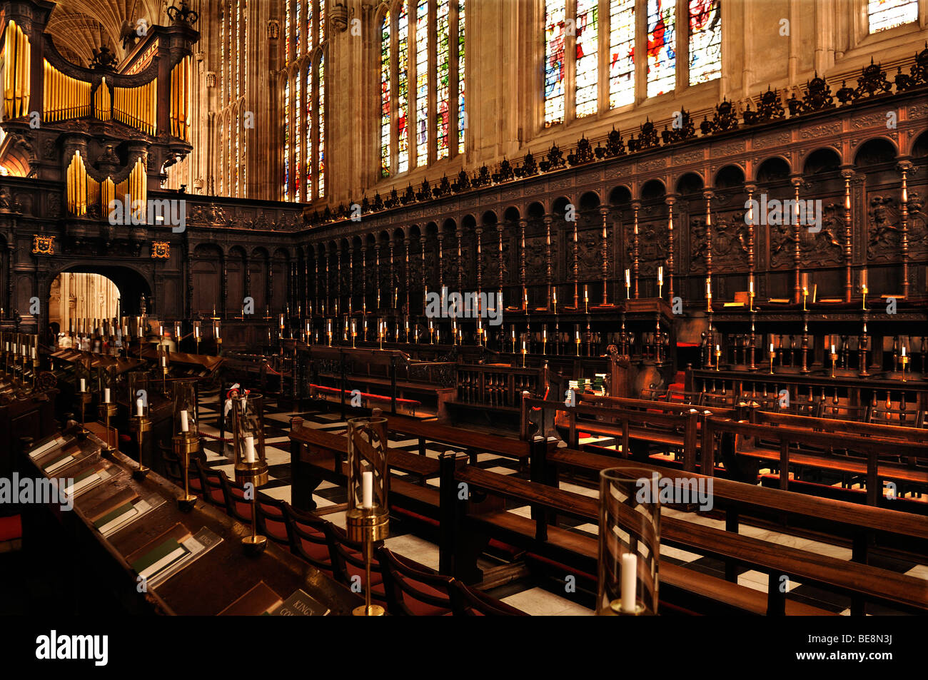 Stalles du choeur avec organe de l 'King's College Chapel', fondée en 1441 par le Roi Henry VI., King's Parade, Cambridge, Cambridges Banque D'Images
