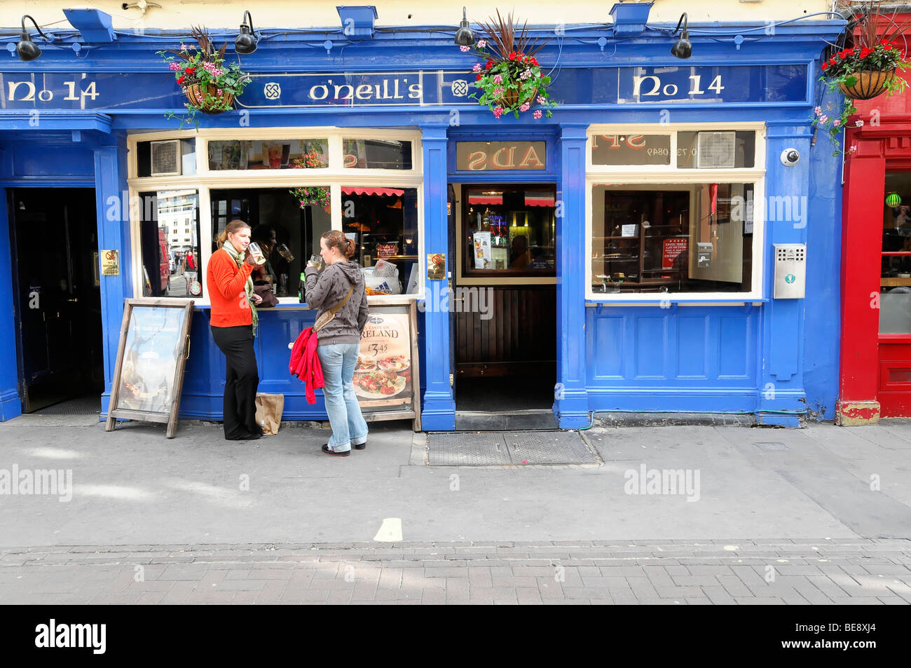 Pub près de Leicester Square, Londres, Angleterre, Royaume-Uni, Europe Banque D'Images