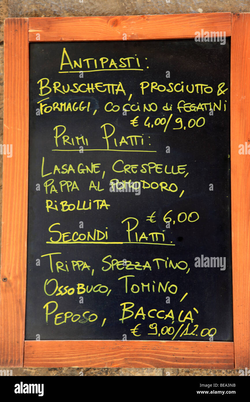 Le menu affiché à l'extérieur d'un café à Florence Italie Banque D'Images Le menu affiché à l'extérieur d'un café à Florence Italie Banque D'Images