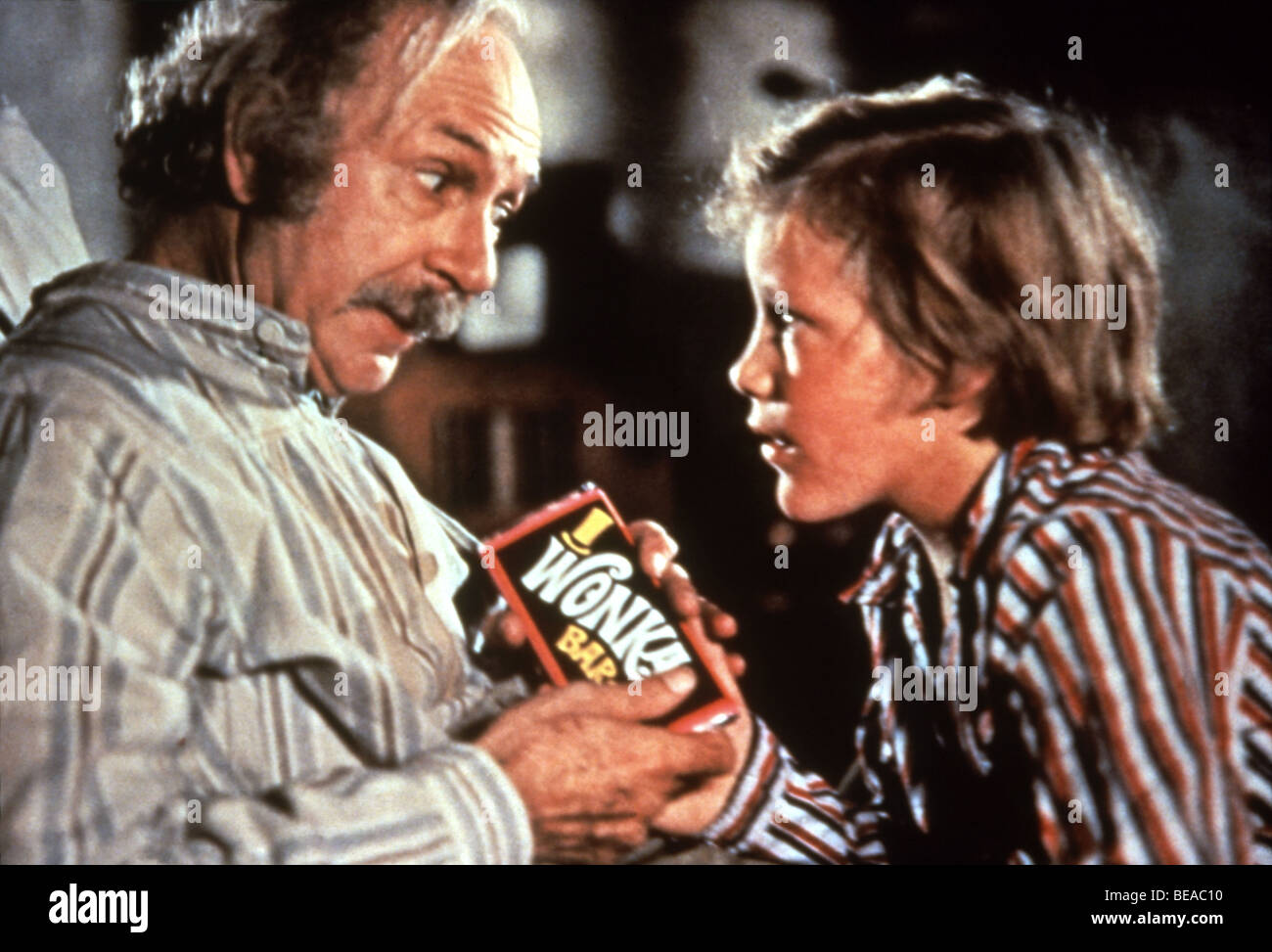 WILLY WONKA ET L'usine de chocolat - 1971 David Wolper film avec Gene Wilder à gauche Banque D'Images