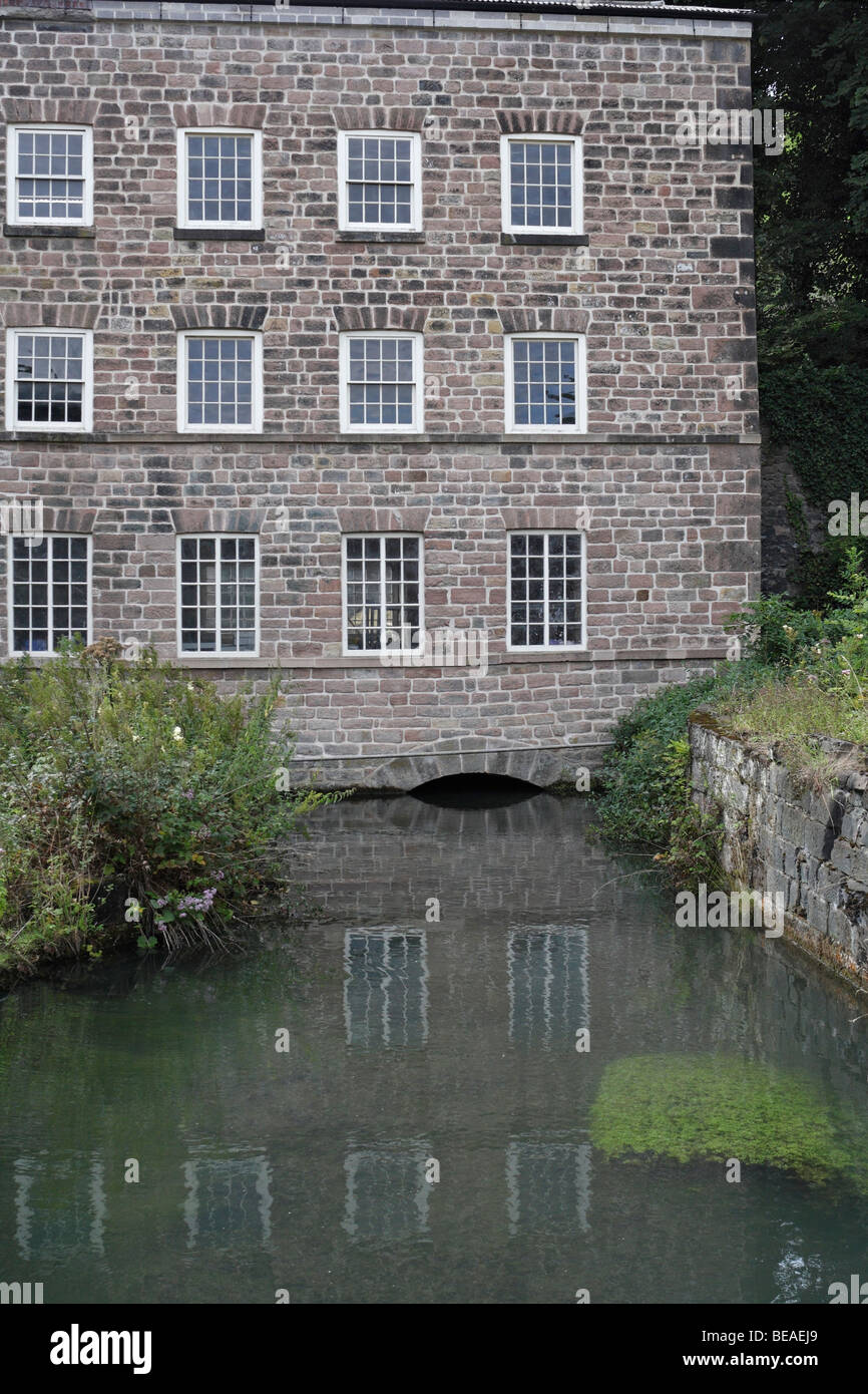 Bâtiment Old Mill à Cromford partie du site du patrimoine mondial Derbyshire Angleterre bâtiment classé grade I au Royaume-Uni Banque D'Images