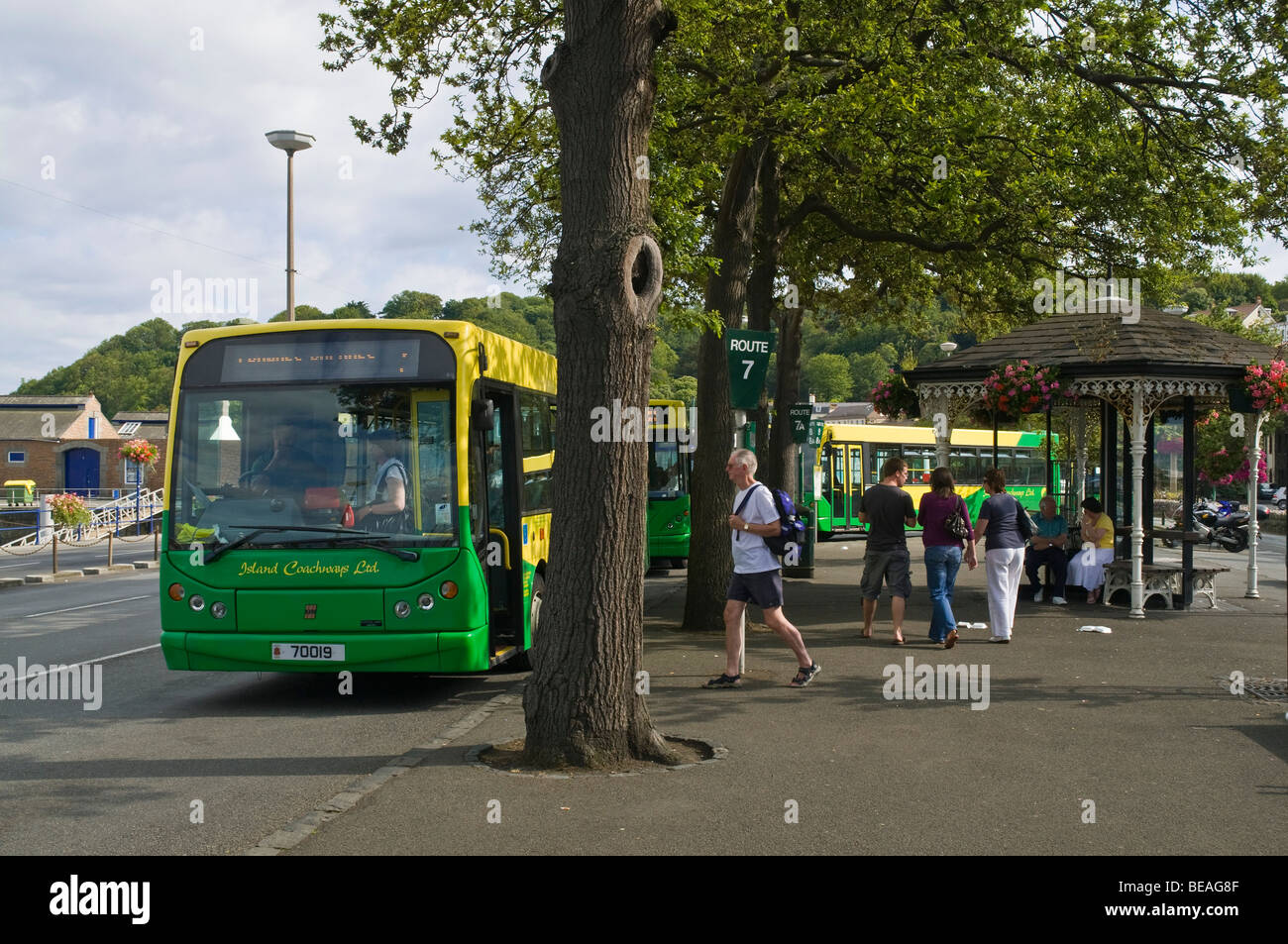 Dh St Peter Port Guernsey Island Coachway Ltd terminal de bus local St Peter Port Guernsey Banque D'Images