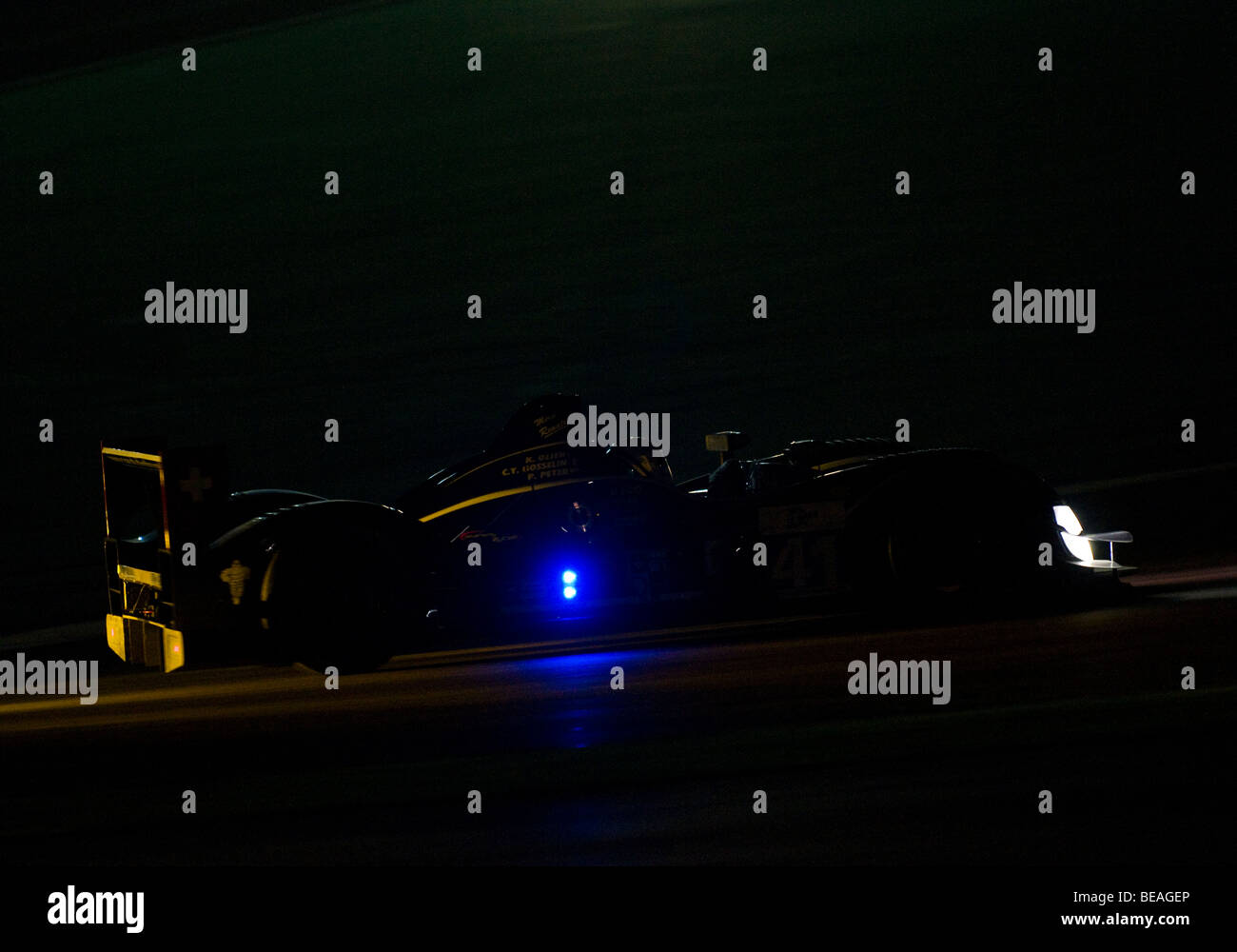 Le Mans Series 1000km de l'Algarve se déroulant pendant la nuit, à l'Autodromo Internacional do Algarve, près de Portimão Banque D'Images