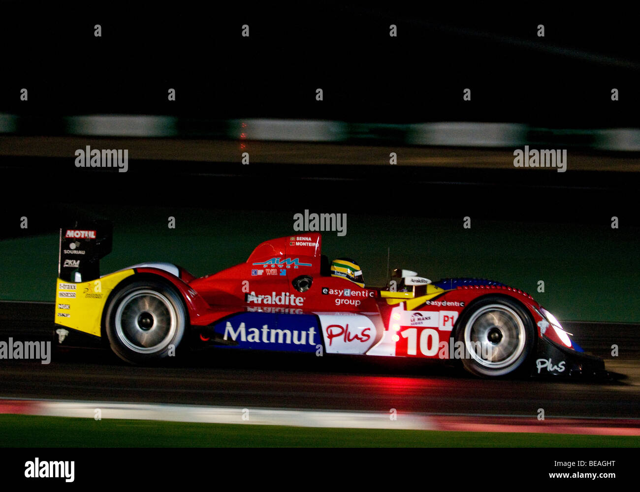 Le Mans Series 1000km de l'Algarve se déroulant pendant la nuit, à l'Autodromo Internacional do Algarve, près de Portimão Banque D'Images